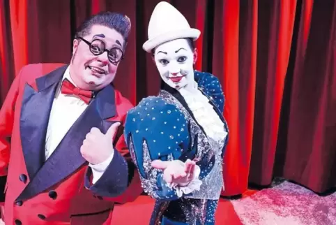 Die Clowns Totti & Charlotte gehören zu den Stars des Landauer Weihnachtscircus.