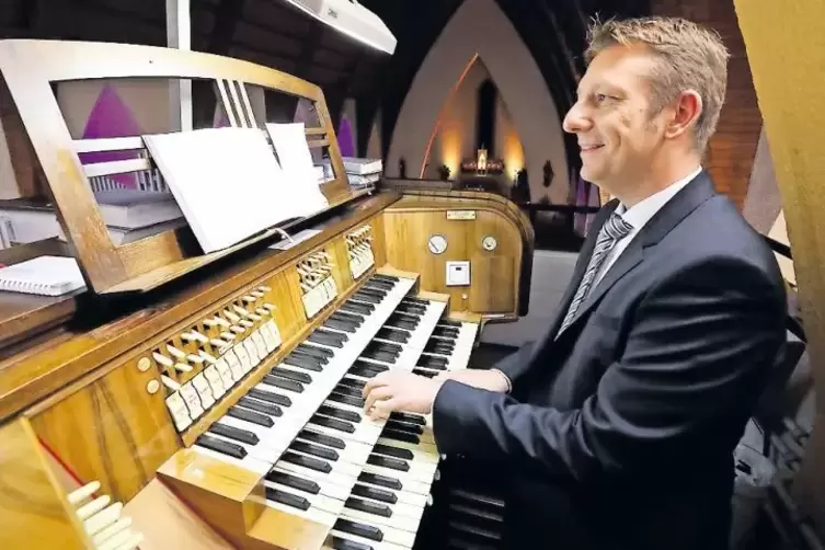 Organist Ruben Sturm ist in Schifferstadt aufgewachsen. Immer wieder kehrt er für Konzerte in seine Heimat zurück.