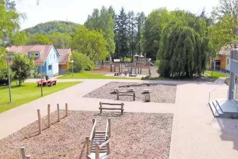 Ein Blick in den Innenhof der Einrichtung.