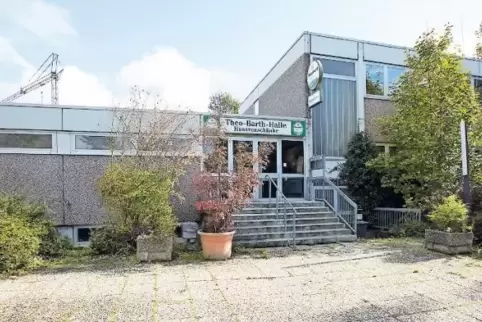 Die „Husarenstube“ war einst ein beliebtes Speiselokal in der Theo-Barth-Halle in Erlenbach.
