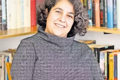 Ihre eigenen Erfahrungen als Flüchtling hat Mehrnousch Zaeri-Esfahani in ihrer Autobiografie verewigt.