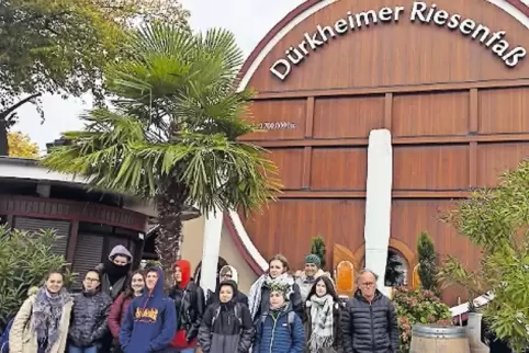 Das Dürkheimer Riesenfass war ein Ziel bei der Pfalz-Sightseeing-Tour der Franzosen.