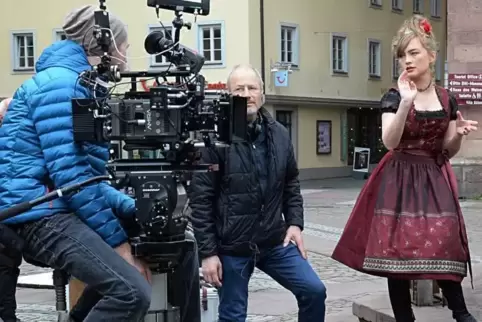Filmszene mit Kyra Sophia Kahre, gedreht auf dem Neustadter Marktplatz. Archivfoto: Linzmeier-Mehn