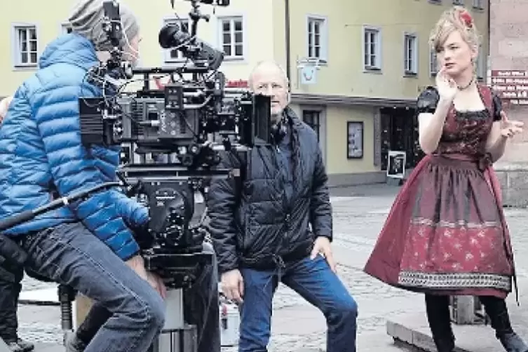 Filmszene mit Kyra Sophia Kahre, gedreht auf dem Neustadter Marktplatz.