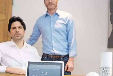 Stephan Kurpjuweit (links) und Thomas Scherschel haben „thinking apps“ vor gut einem Jahr gegründet – und im Kicker-Sportmagazin