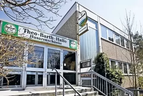 Beherbergte früher die Husarenschänke: die Theo-Barth-Halle.