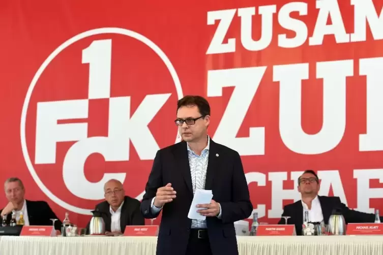 FCK_Michael_Klatt_Versammlung_Ausgliederung_2018_06_KUNZ.jpg