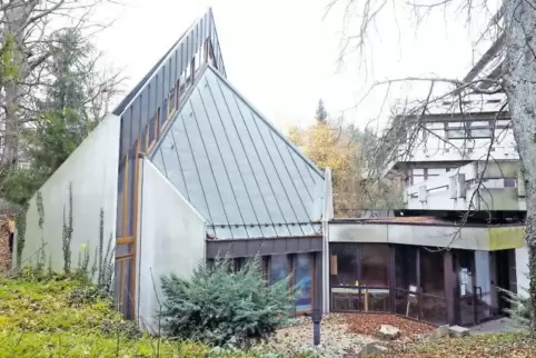 Dem Abriss geweiht: Der Landesverein für Innere Mission als Eigentümer will die Himmelsbergkapelle und das alte Krankenhaus in Z