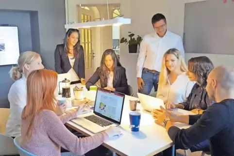 Bei der Agentur Mark Lotse werden gemeinsam Marketing-Ideen entwickelt ...
