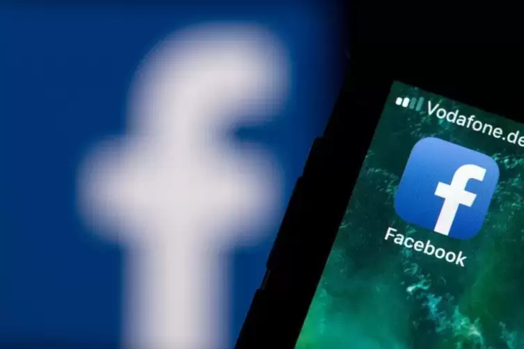 Nutzer klagen über Störungen auf Facebook sowie Instagram. Symbolfoto: dpa