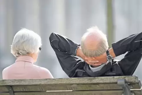 Auch bei einer Pflegebedürftigkeit wünschen sich die Menschen im Kreis selbstbestimmt zu bleiben und in Würde zu altern.