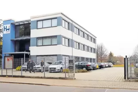 Quer zum jetzigen Bürogebäude soll das erste Labor des HWI Campus am hinteren Ende des Grundstücks entstehen. Ein weiteres Bürog