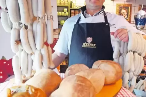 Christian Speeter aus Hettenleidelheim ist Weißwurst-Europameister. Und er hat mit einem mit Saumagen gefüllten Spanferkel beim 