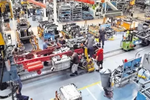 Derzeit voll ausgelastet: Im Lastwagenwerk werden 75 Leiharbeiter zusätzlich fest übernommen.