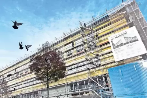 Wo ein Möbelhaus vor etwas mehr als anderthalb Jahren gescheitert ist, will nun der Unternehmer Ömer Nohut sein Glück versuchen.
