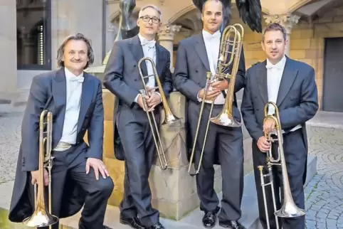 Spielen Weihnachtliches auf der Posaune: Die Herren von Trombanda sind am Samstag in Wachenheim.
