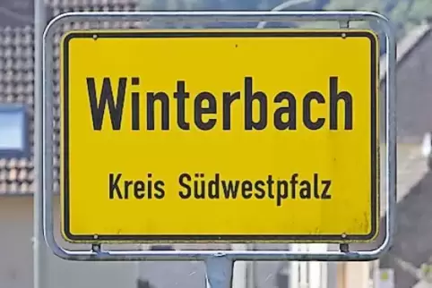 Die Anwohner der Ortsdurchfahrt beschweren sich über den schlechten Zustand. Heute Abend tagt der Rat dazu.