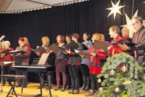 Althornbach: Der Chor Projekt 03 sang schon im Vorjahr ein Adventskonzert im Bürgerhaus.