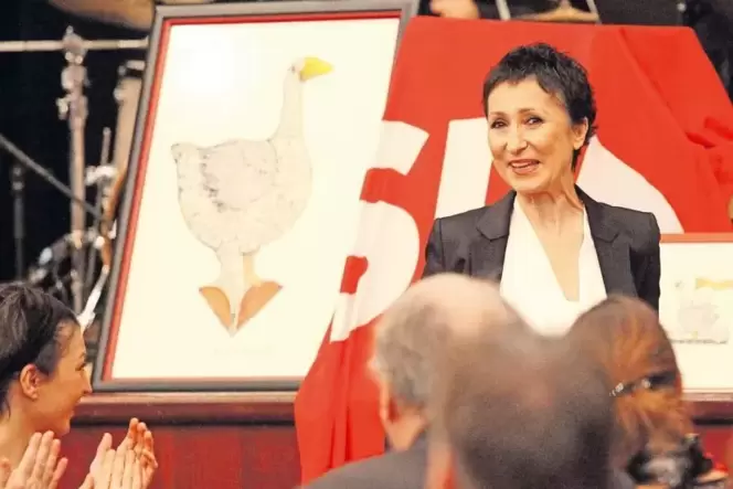Für ihre Dankesrede zum Martinipreis erhielt Renan Demirkan großen Beifall.
