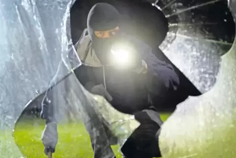 Die Polizei hat eine Ermittlungsgruppe wegen der vielen Einbrüche in der Stadt eingerichtet. Ergebnisse liegen aber noch keine v