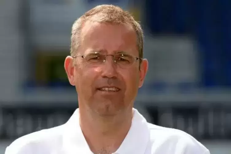 Trainer der deutschen Fußball-Talente: Michael Feichtenbeiner. Foto: dpa 