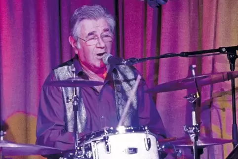 Superdrummer Pete York ist immer noch weltspitze.