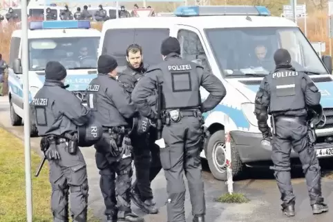 Bei Demonstrationen in Kandel ist immer wieder der Kreisel bei der Autobahn-Ausfahrt Kandel-Mitte, nebem dem Lidl-Markt, ein neu