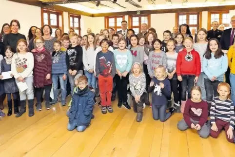 Großer Andrang im Alten Rathaus in Schifferstadt: die Preisträger der Umweltschutzauszeichnung des Rhein-Pfalz-Kreises.