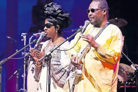 Musik, die über das Herz direkt in die Füße geht: Mariam und Amadou im Feierabendhaus der BASF.