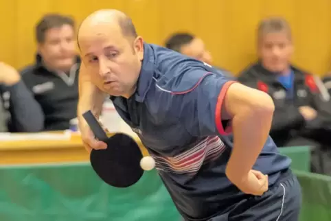 Dirk Eichholdtz gewann seine beiden Einzel für den TV Colgenstein beim Sieg gegen Kirchheim.