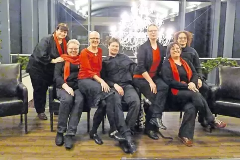 Das Frauen-Ensemble Cantabo unter der Leitung von Hans Jochen Kaube ist in Fußgönheim keine Unbekannte.