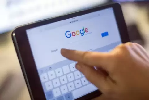 Google ist bei Suchanfragen Marktführer unter den Suchmaschinen weltweit. Sie ist zugleich die meistbesuchte Website der Welt.  