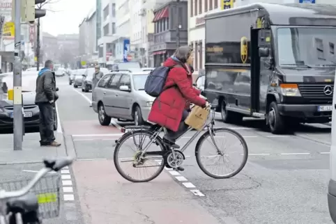 Momentaufnahme in der Mannheimer Fressgasse: Radfahrer riskieren oft ihre Unversehrtheit.