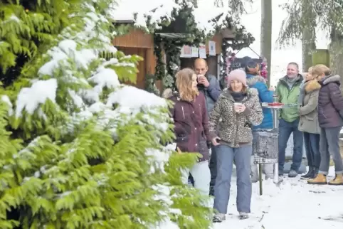 Im Schnee schmeckte der Glühwein nochmal so gut.