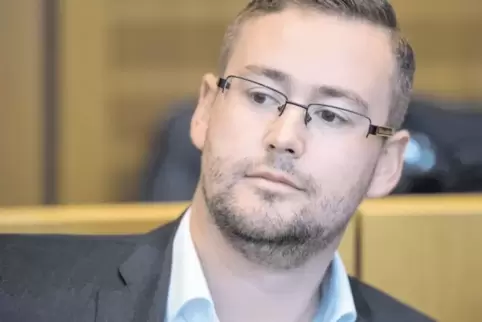 Seine „Verständigung“ mit den Anklägern kommt einem Geständnis gleich: Sebastian Münzenmaier muss 16.200 Euro Strafe zahlen.