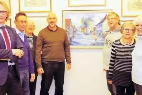 KHK-Vorstand vor der Bildergalerie des Vereins: (v.l.) Stefan Veth, Manfred Dimmler, Hedy Heller, Thomas Keck, Micheal Klees, Ch