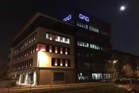 Sanierte GAG-Zentrale in Süd: Die Linke kritisiert das zaghafte Vorgehen von GAG-Vorstand Wolfgang van Vliet. Archivfoto: mix