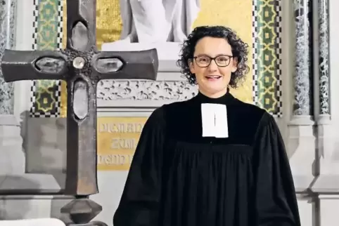 Freut sich auf den Einführungsgottesdienst kurz vor Weihnachten: die aus Dudenhofen stammende Pfarrerin Constanze Lotz.