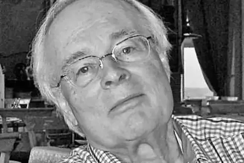 Gerhard Bach