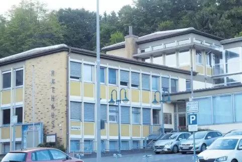 Die größte Investition im Doppelhaushalt ist der Neubau des Rathauses in Thaleischweiler-Fröschen – hier ein Foto vom Mai. Fünf 