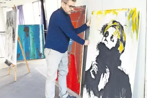 Ralf Neumüller interpretiert große Künstler aus seine Art.