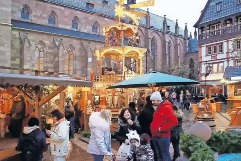 Treffpunkt für Jung und Alt: der Weihnachtsmarkt.