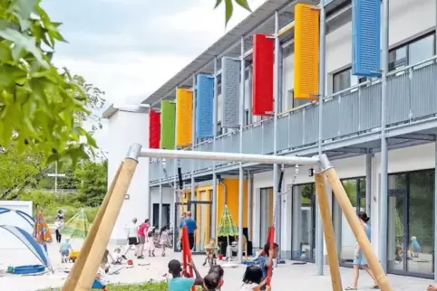 Die Louise-Scheppler-Kita in Wörth öffnete dieses Jahr ihre Türen. Ein weiterer Kita-Neubau ist im Abtswald geplant.