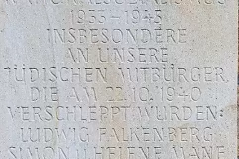 Sieben Namen sind bisher an einer Gedenktafel in Wachenheim vermerkt. Zwei weitere werden hinzukommen.