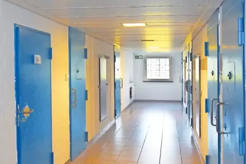 Mias Mörder Abdul D. sitzt im Schifferstadter Jugendgefängnis. Die Staatsanwaltschaft wollte wissen, wie von dort Informationen 