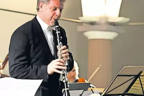 Karl-Heinz Steffens bei einem Konzert in Wachenheim.