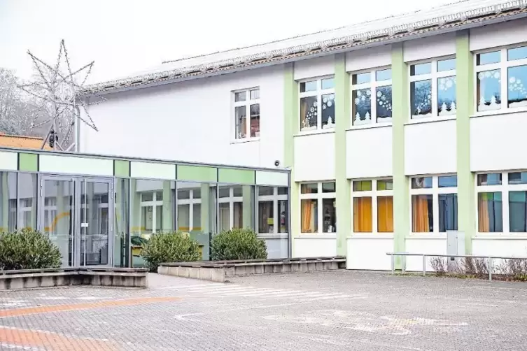 Die Kirrberger Grundschule ist einzügig, sie würde mit 20 Mörsbacher Kindern räumlich und personell an ihre Grenzen stoßen.