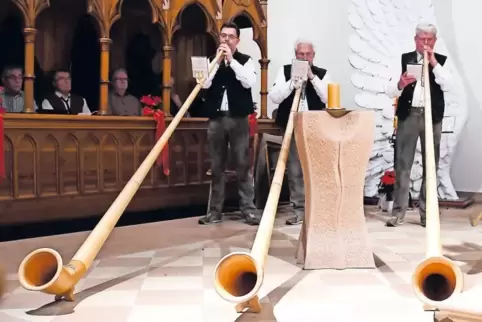 Die Badischen Alphornbläser boten variantenreiche Klangfarben und Rhythmen.