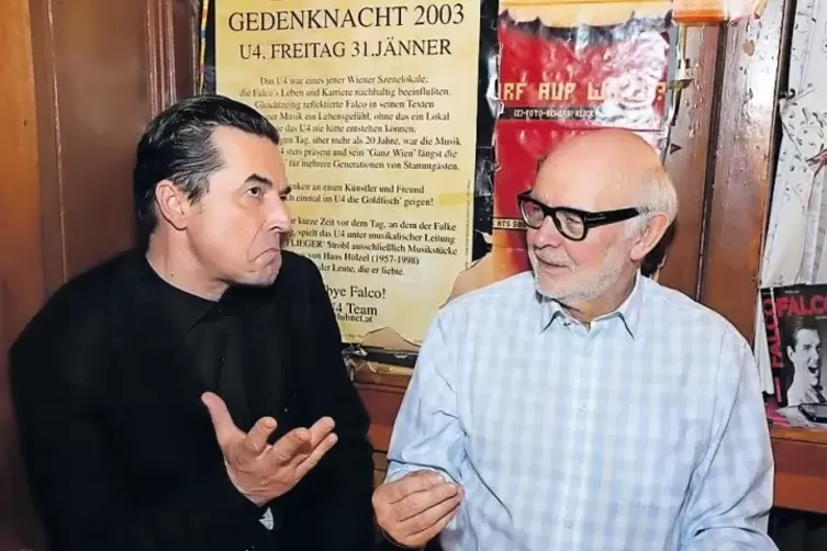 Alexander Kerbst, Hauptdarsteller des Falco-Musicals, mit Horst Bork in Wien.