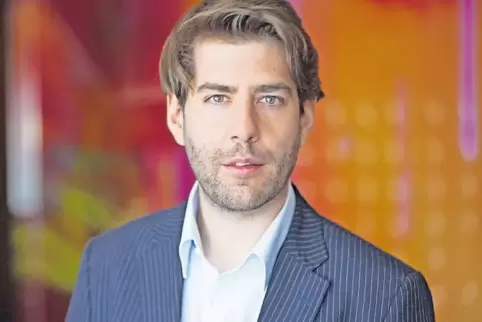 Der Kabarettist Claus von Wagner – bekannt unter anderem aus der „heute show“ im ZDF – kommt im November nach Wachenheim.